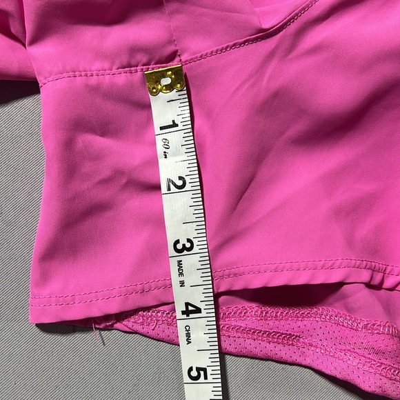 Pink athletic shorts - Picture 9 of 10